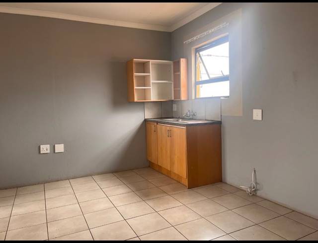 1 BEDROOM PROPERTY TO RENT IN DOORNKOP